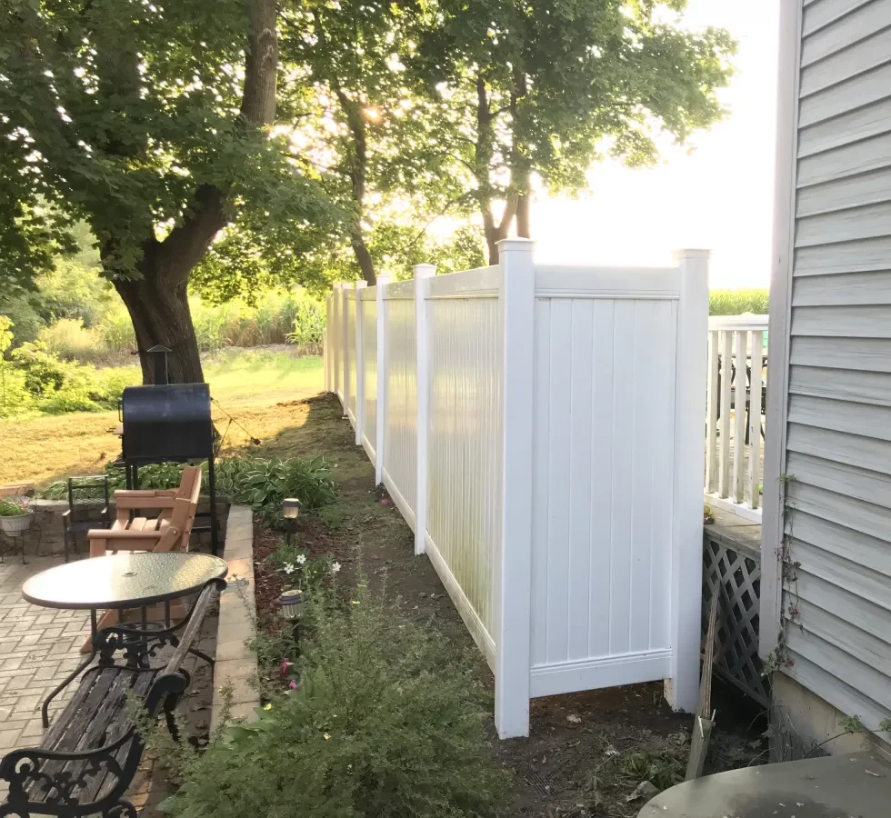 Vinyl privacy fence Antioch, Illinois, United States