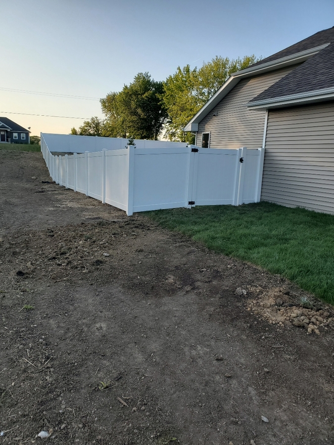 Vinyl privacy fence Antioch, Illinois, United States